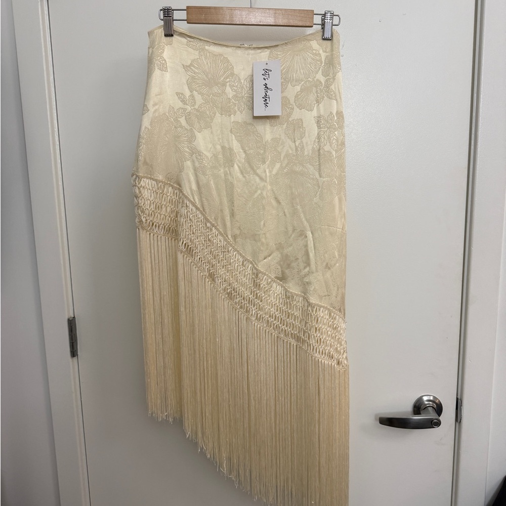 My Tribe Cream Floral Jacquard Asymmetrical Fringe Skirt